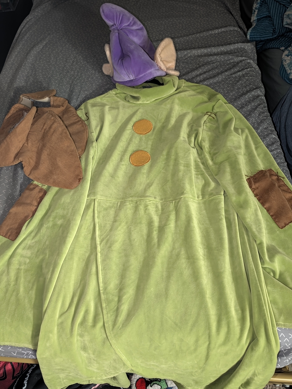 Women's Dopey Costume with Purple Hat